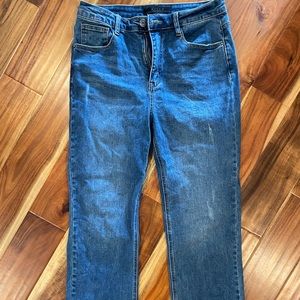 Risen high rise raw hem straight leg jeans